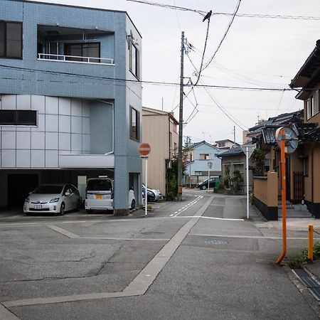 Villa Kimachi-Tei（きまち亭） à Toyama Station Extérieur photo